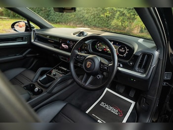 Used Porsche Cayenne 2024 for sale - 76562073: Photo