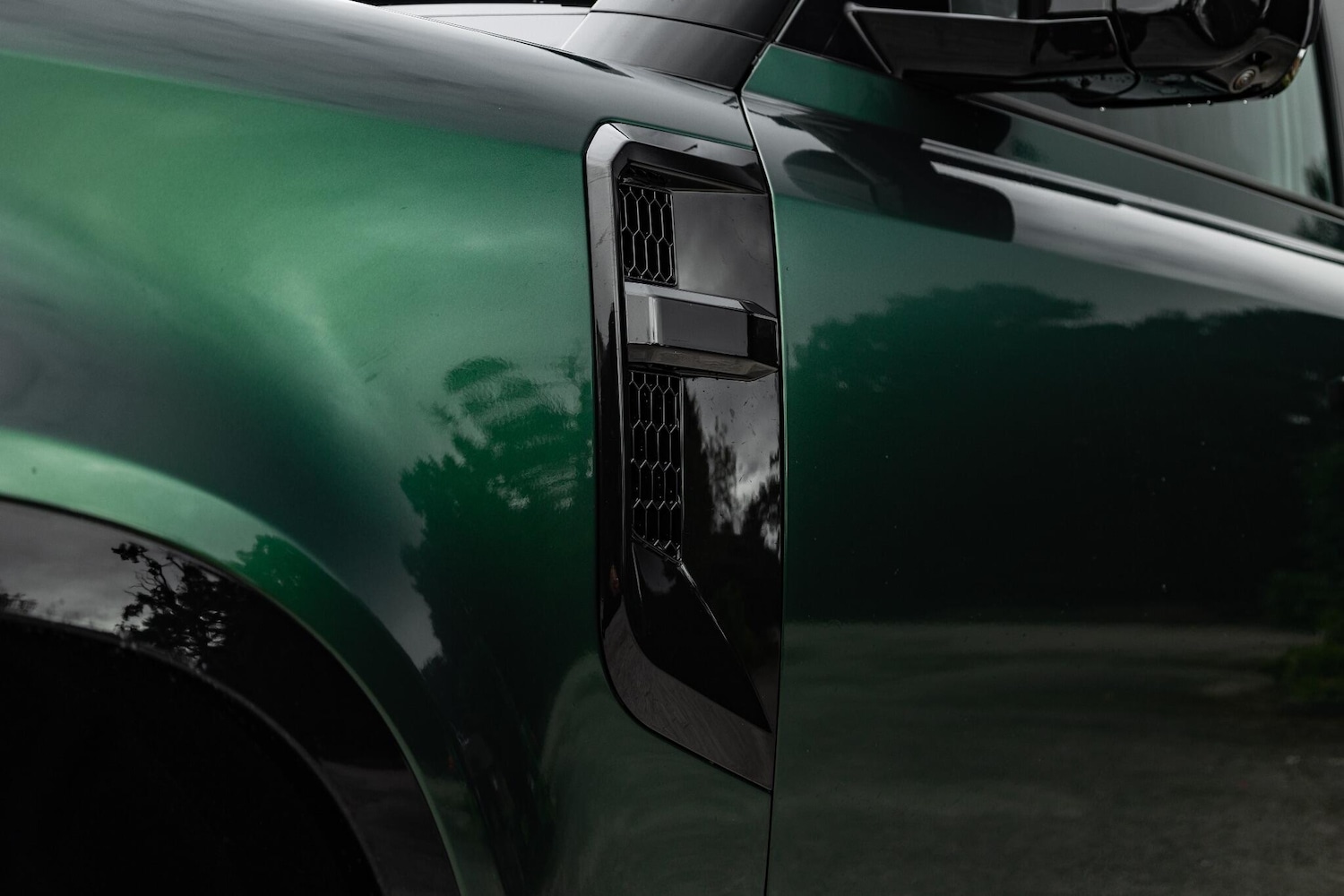 Used Land Rover Defender 2024 for sale - 77626195: Photo 17