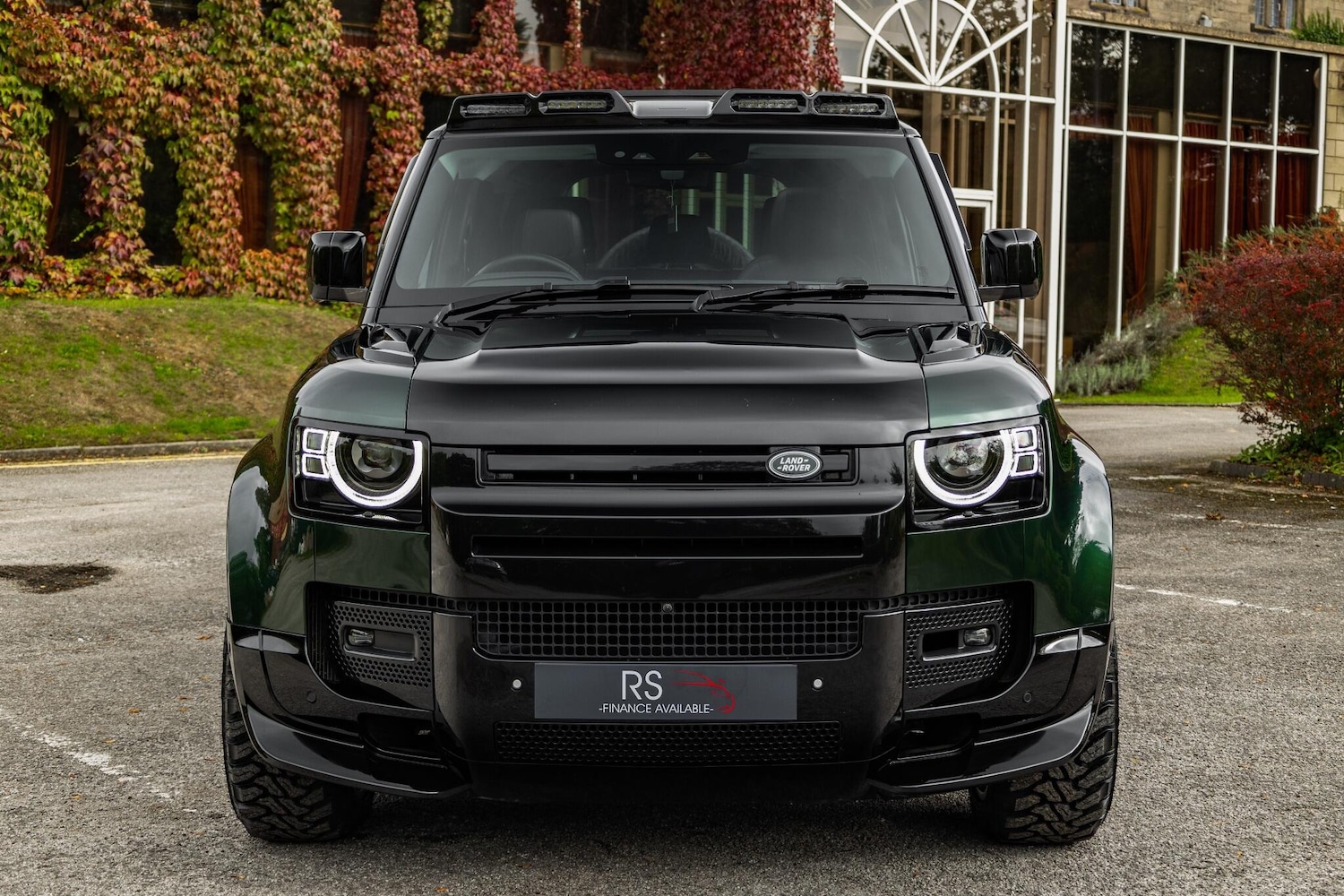 Used Land Rover Defender 2024 for sale - 77626195: Photo 2