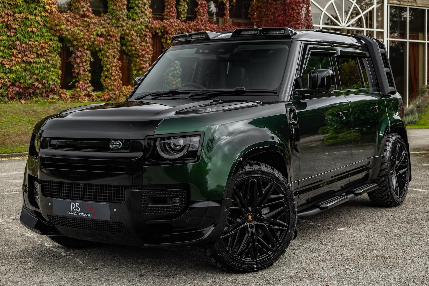 Used Land Rover Defender 2024 for sale - 77626195: Photo 3