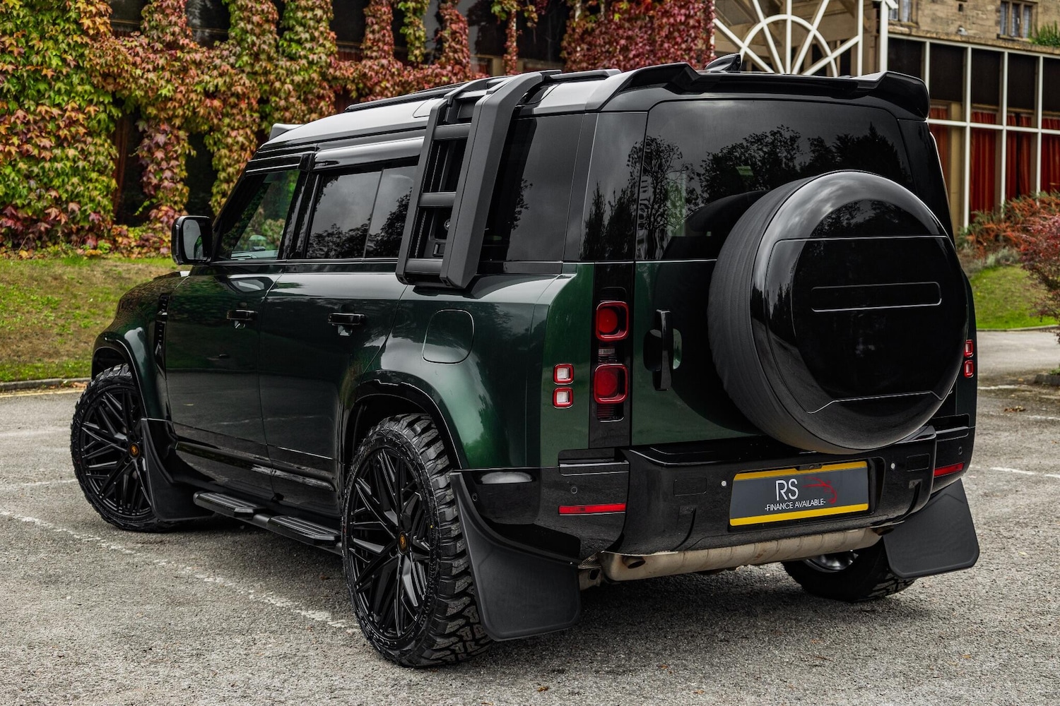 Used Land Rover Defender 2024 for sale - 77626195: Photo 4