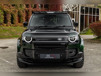 Used Land Rover Defender 2024 for sale - 77626195: Photo