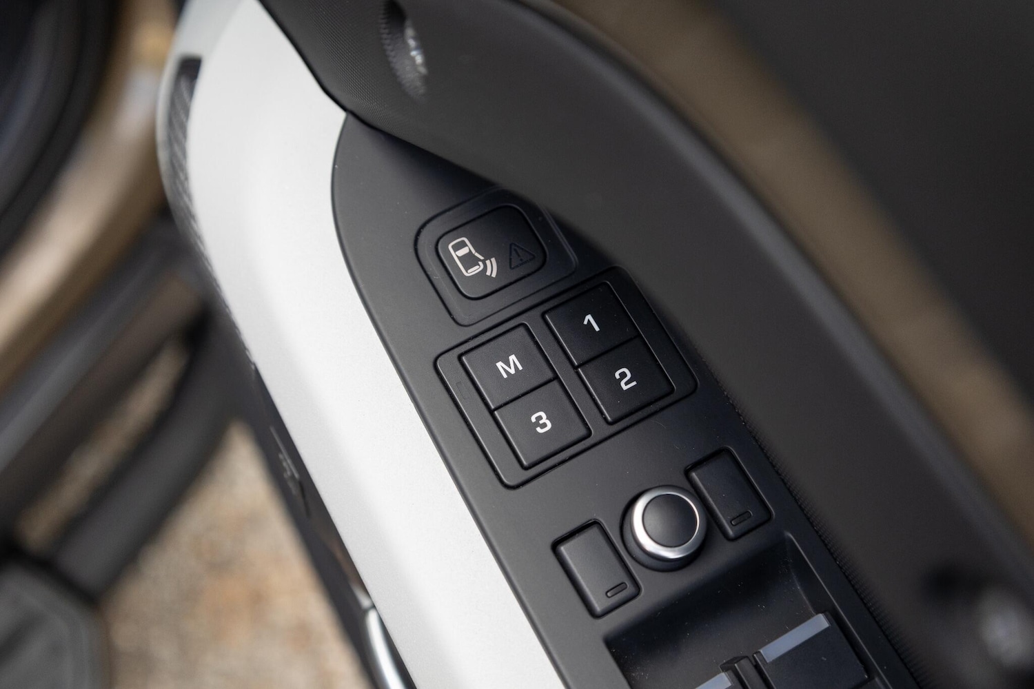 Used Land Rover Defender 110 2020 for sale - 76388087: Photo 12