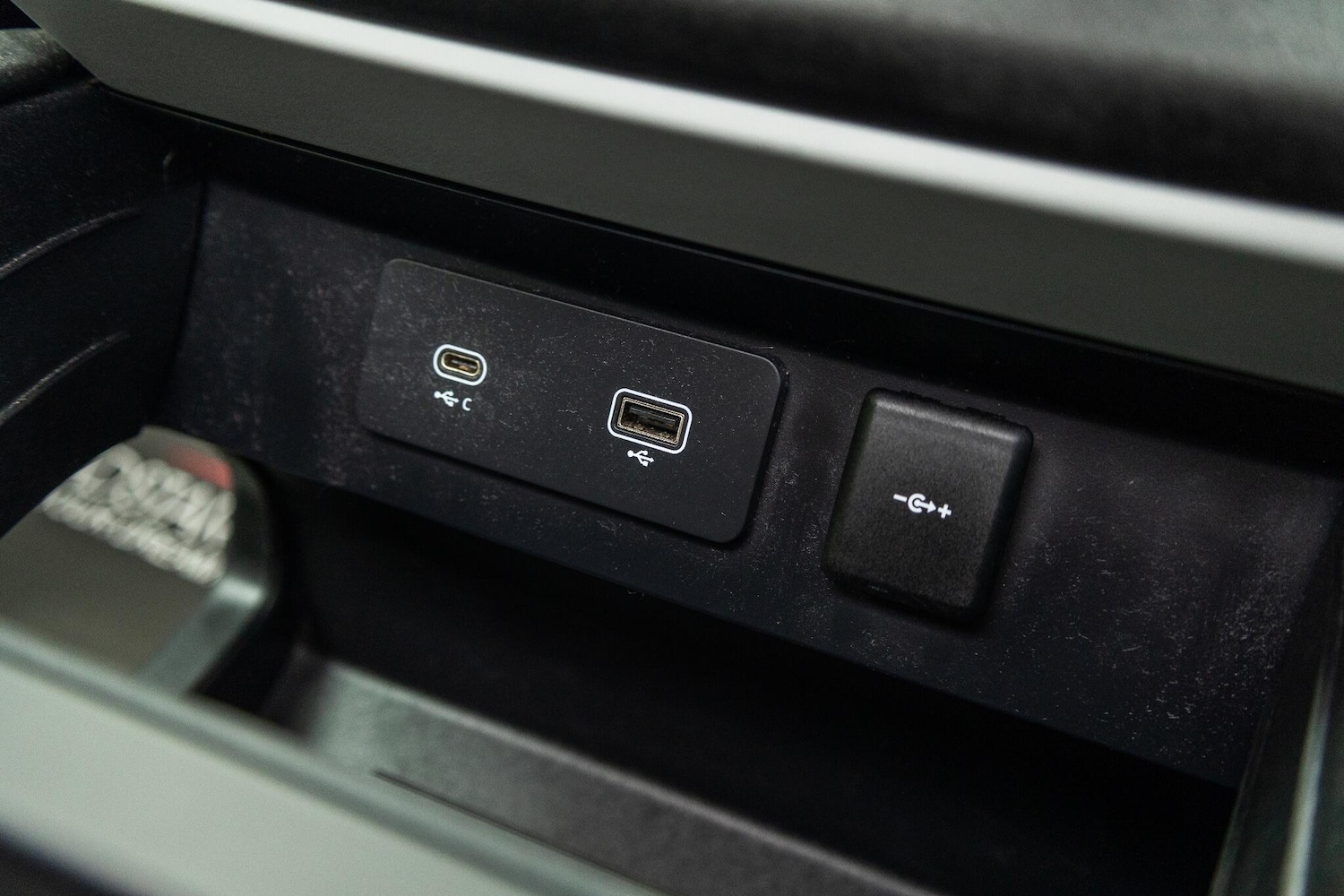 Used Land Rover Defender 110 2020 for sale - 76388087: Photo 16