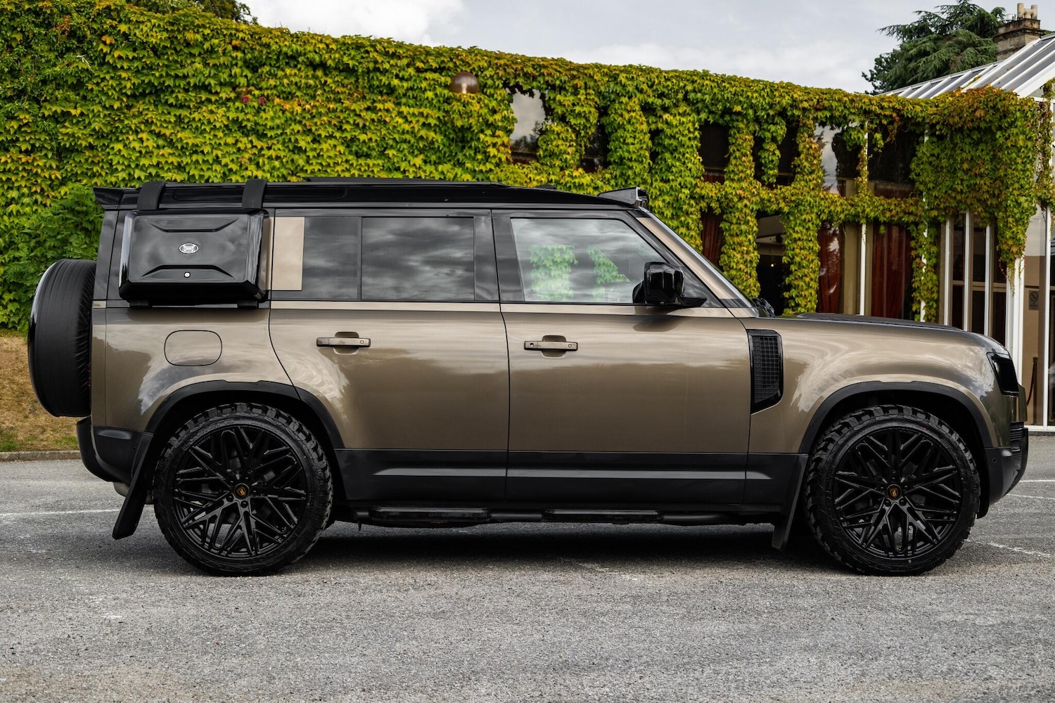 Used Land Rover Defender 110 2020 for sale - 76388087: Photo 20