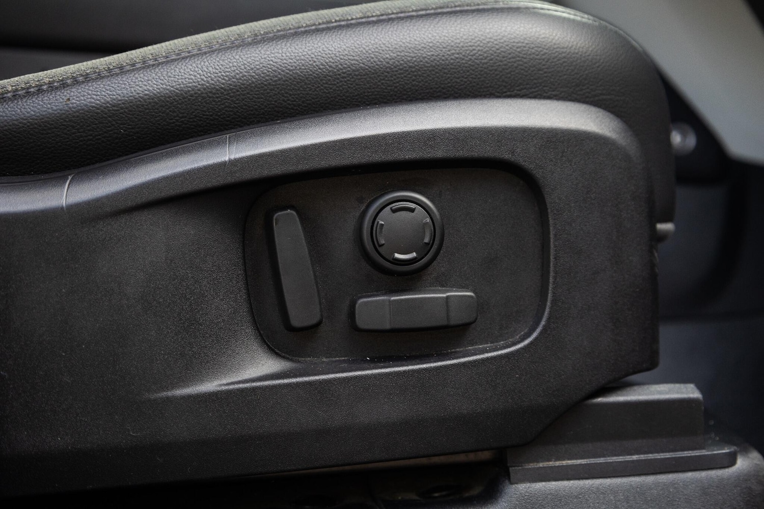 Used Land Rover Defender 110 2020 for sale - 76388087: Photo 22