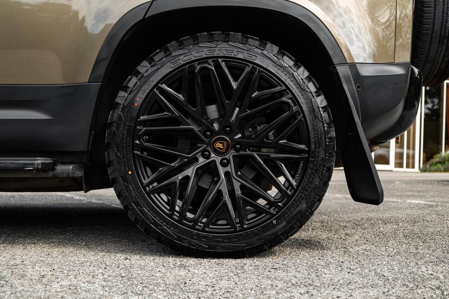 Used Land Rover Defender 110 2020 for sale - 76388087: Photo 26