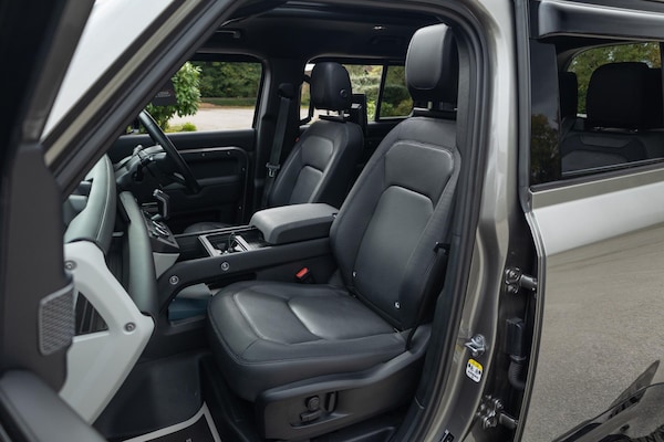 Used Land Rover Defender 110 2023 for sale - 76175291: Photo 44