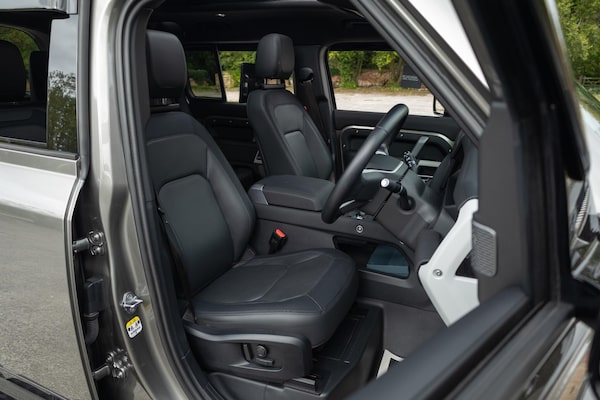 Used Land Rover Defender 110 2023 for sale - 76175291: Photo 5