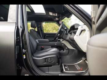 Used Land Rover Defender 110 2022 for sale - 74324489: Photo