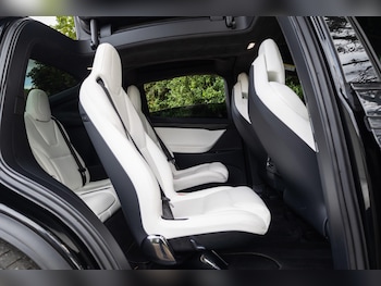 Used Tesla Model X 2019 for sale - 79348371: Photo