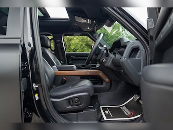 Used Land Rover Defender 110 2021 for sale - 75459119: Photo