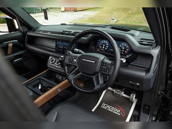 Used Land Rover Defender 110 2021 for sale - 75459119: Photo