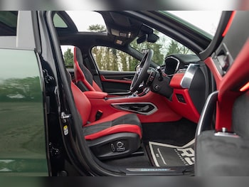 Used Jaguar F-Pace 2024 for sale - 76926656: Photo