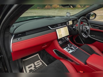 Used Jaguar F-Pace 2024 for sale - 76926656: Photo