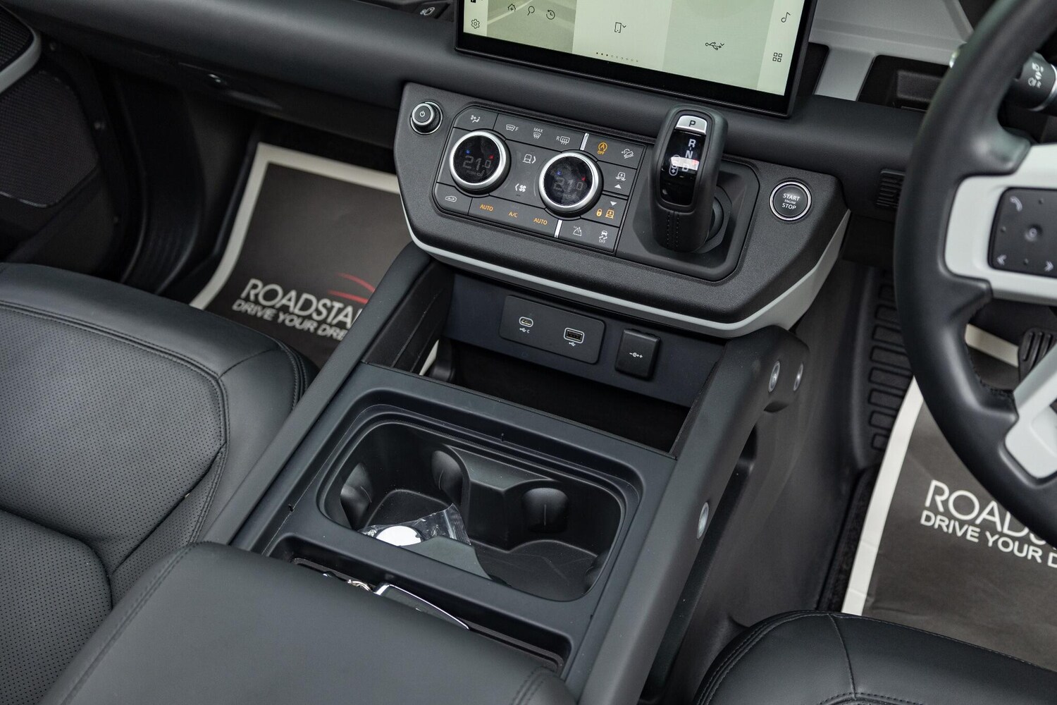 Used Land Rover Defender 2023 for sale - 77598976: Photo 17