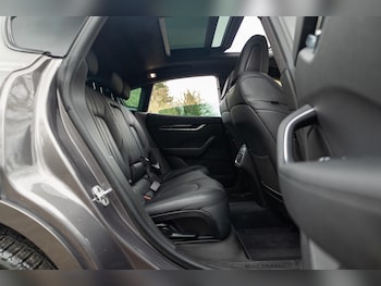 Used Maserati Levante 2020 for sale - 79213145: Photo