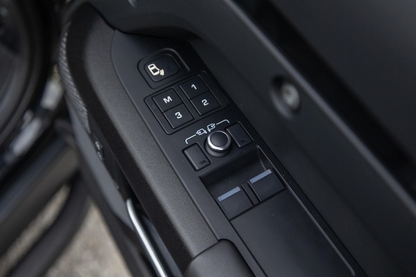 Used Land Rover Defender 90 2022 for sale - 75552896: Photo 10
