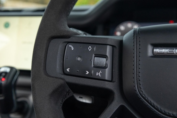 Used Land Rover Defender 90 2022 for sale - 75552896: Photo 19