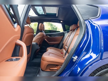 Used Maserati Levante 2021 for sale - 75601210: Photo