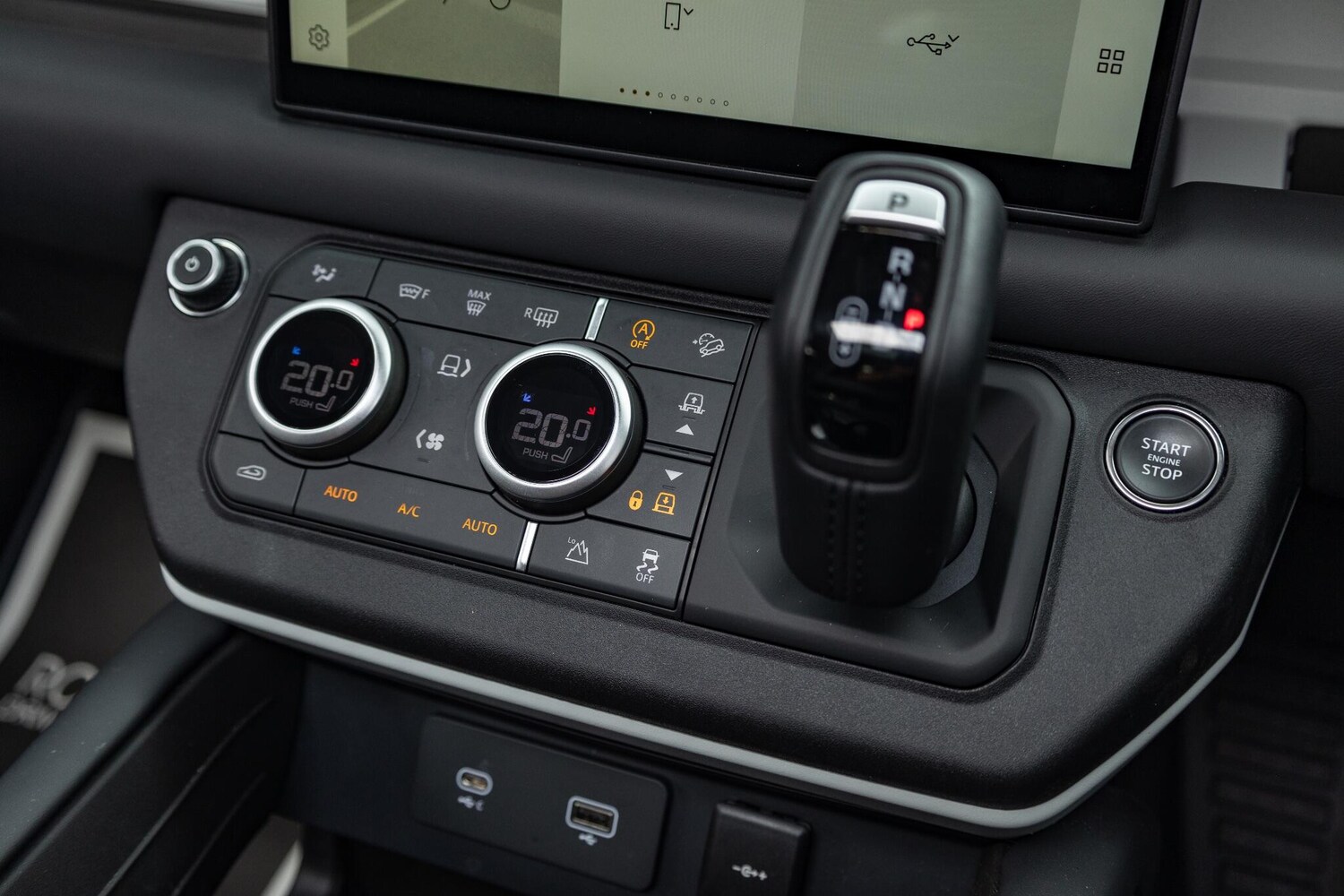 Used Land Rover Defender 110 2023 for sale - 76349556: Photo 28