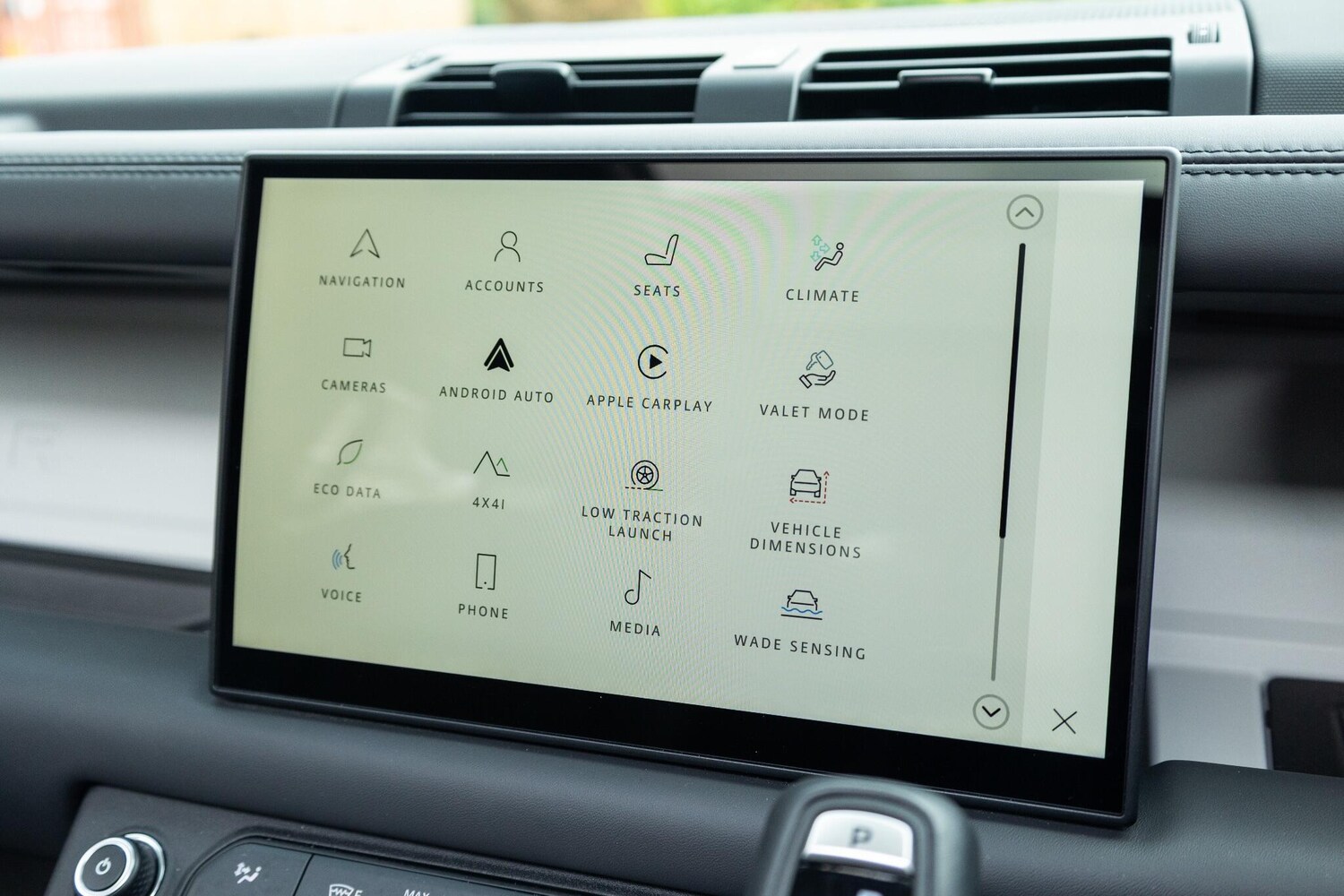 Used Land Rover Defender 110 2023 for sale - 76349556: Photo 33