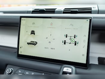 Used Land Rover Defender 110 2023 for sale - 76349556: Photo