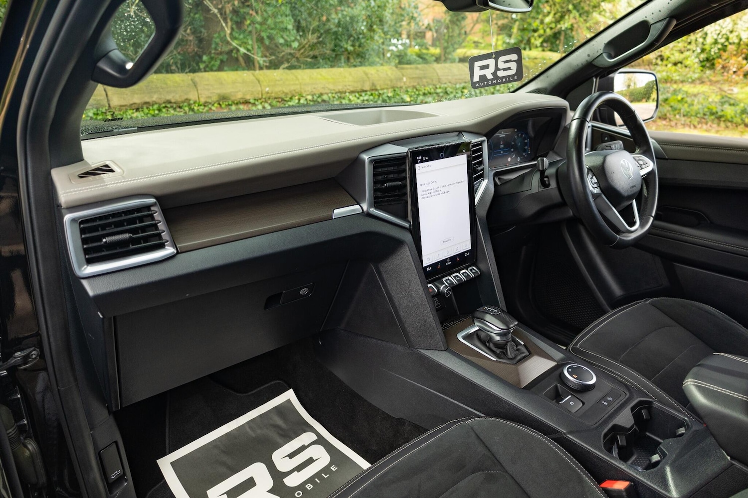 Used Volkswagen Amarok 2024 for sale - 78057803: Photo 12