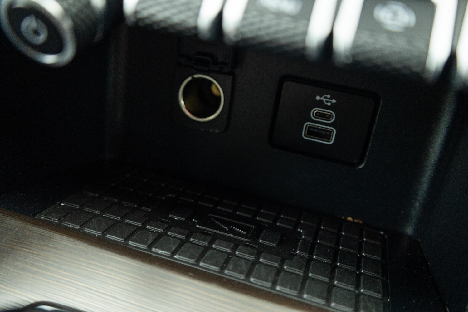 Used Volkswagen Amarok 2024 for sale - 78057803: Photo 15