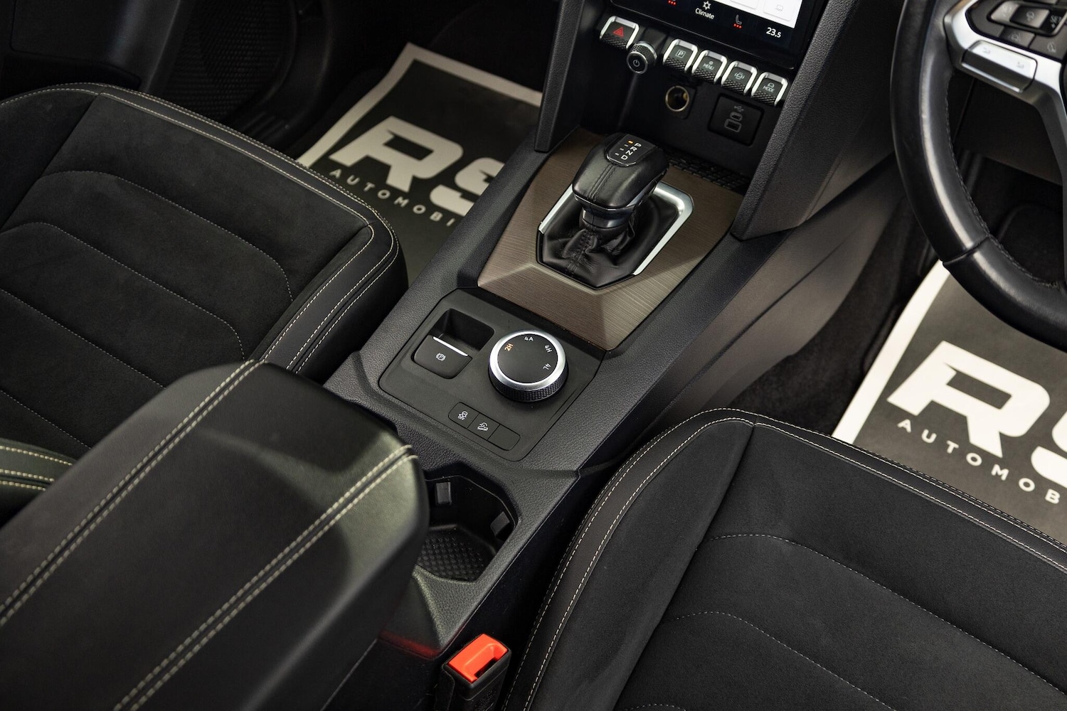 Used Volkswagen Amarok 2024 for sale - 78057803: Photo 22