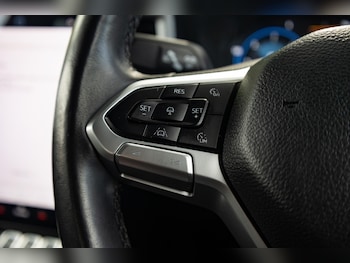 Used Volkswagen Amarok 2024 for sale - 78057803: Photo