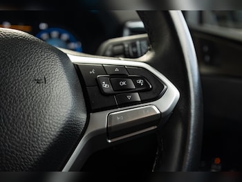 Used Volkswagen Amarok 2024 for sale - 78057803: Photo