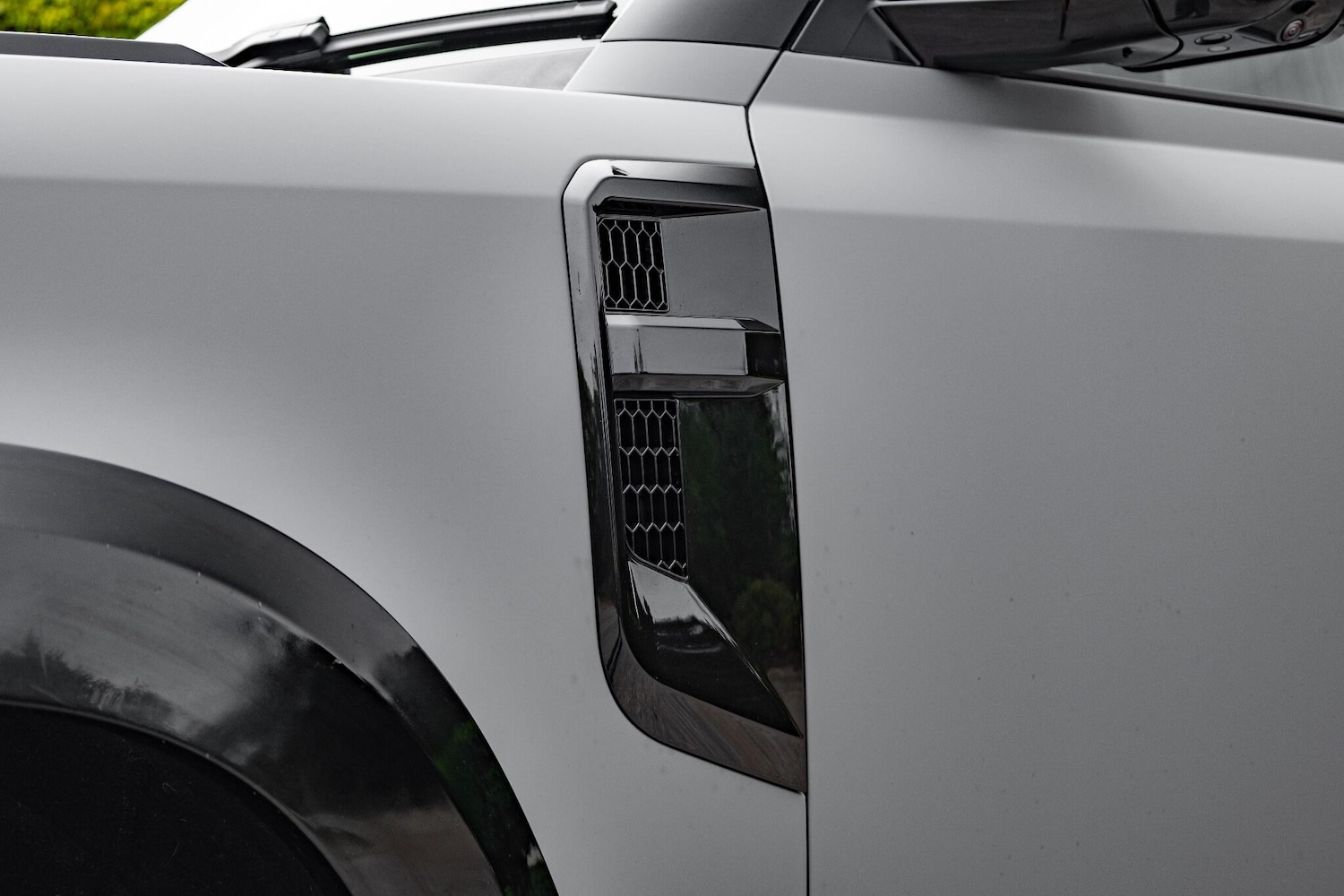 Used Land Rover Defender 2024 for sale - 76942480: Photo 7