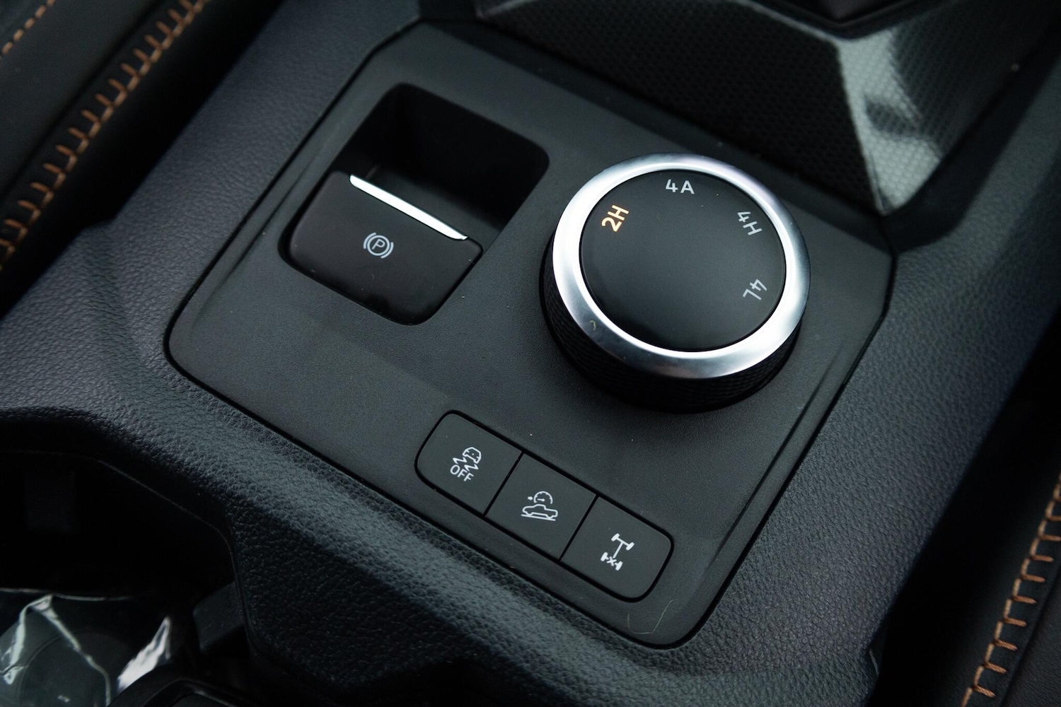 Used Volkswagen Amarok 2024 for sale - 76965091: Photo 15