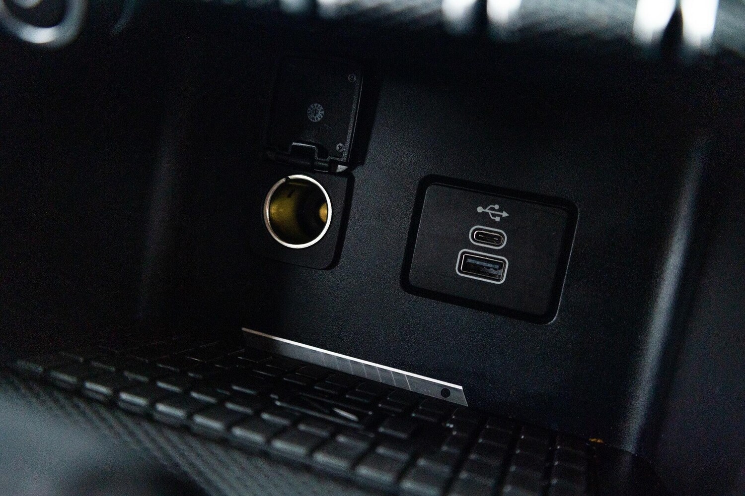 Used Volkswagen Amarok 2024 for sale - 76965091: Photo 28