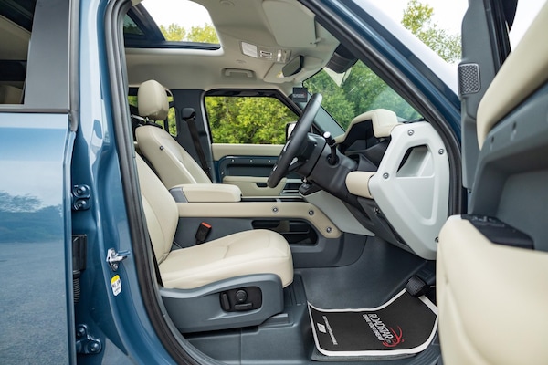 Used Land Rover Defender 2024 for sale - 76238831: Photo 16