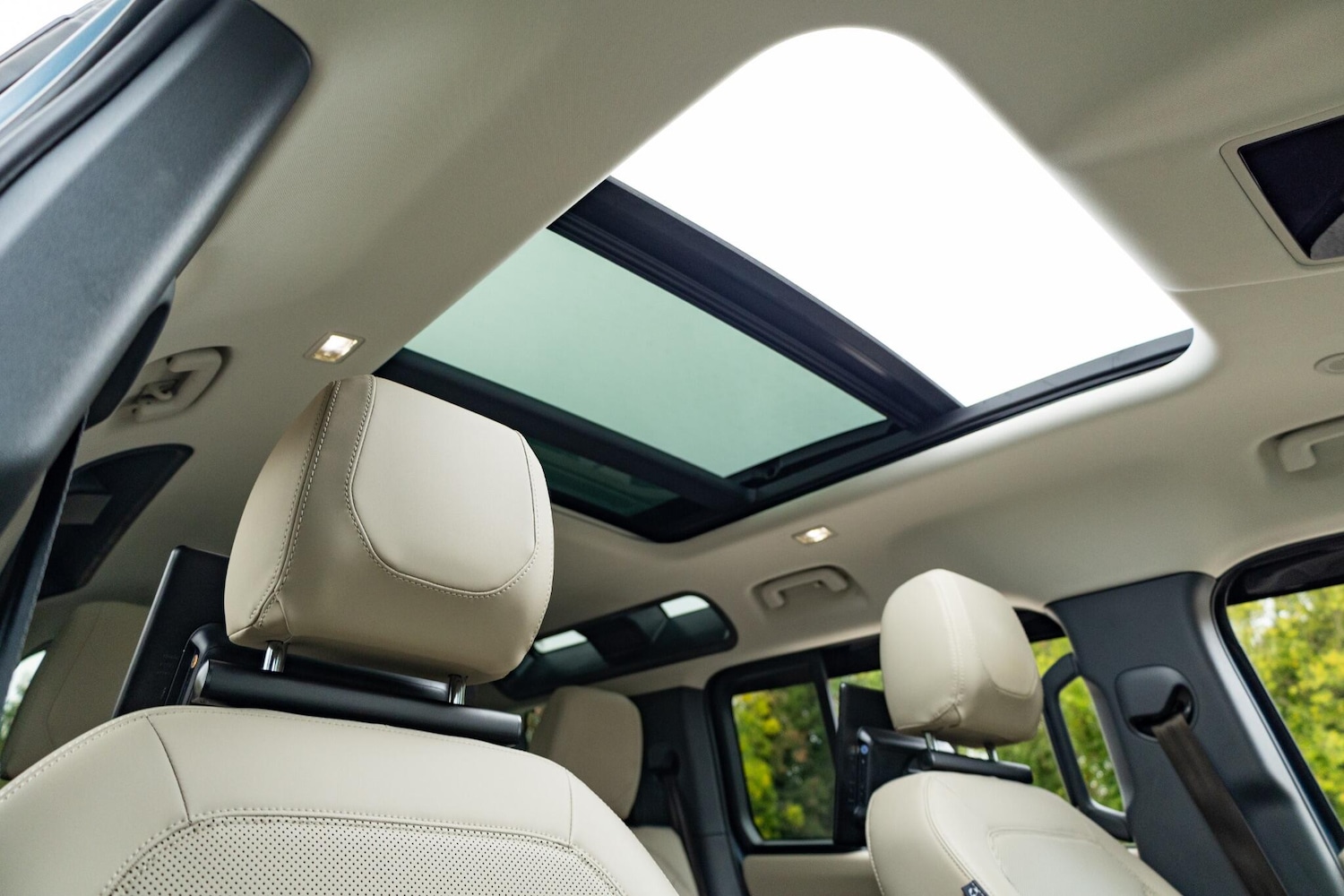 Used Land Rover Defender 110 2024 for sale - 76238831: Photo 18