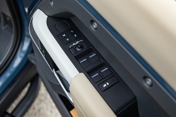 Used Land Rover Defender 2024 for sale - 76238831: Photo 19