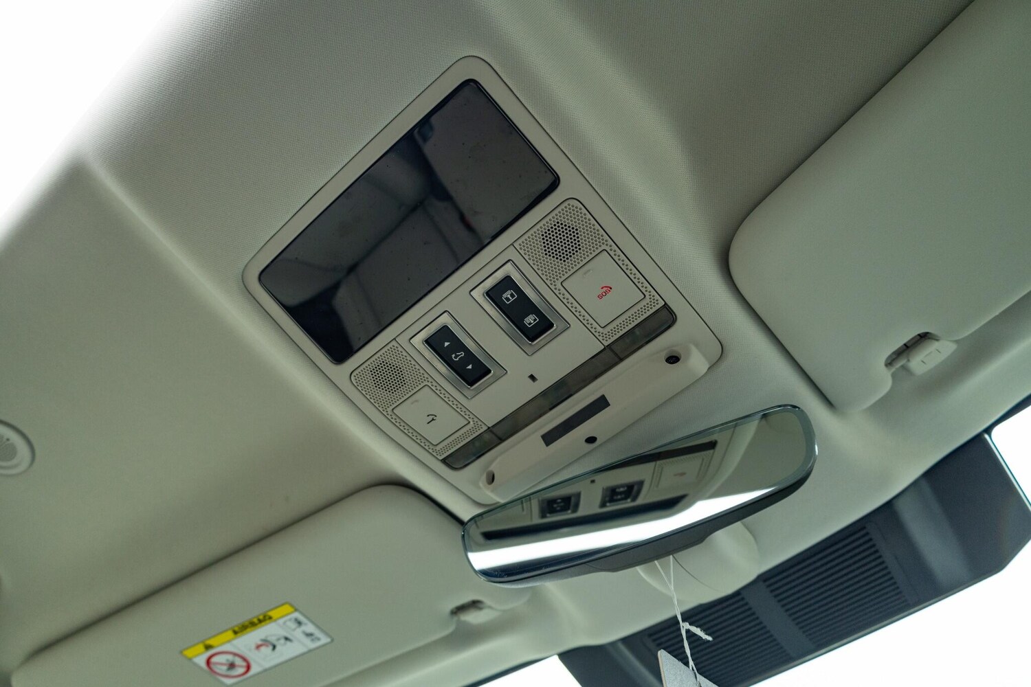 Used Land Rover Defender 110 2024 for sale - 76238831: Photo 38