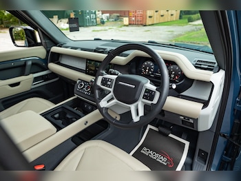 Used Land Rover Defender 2024 for sale - 76238831: Photo 3