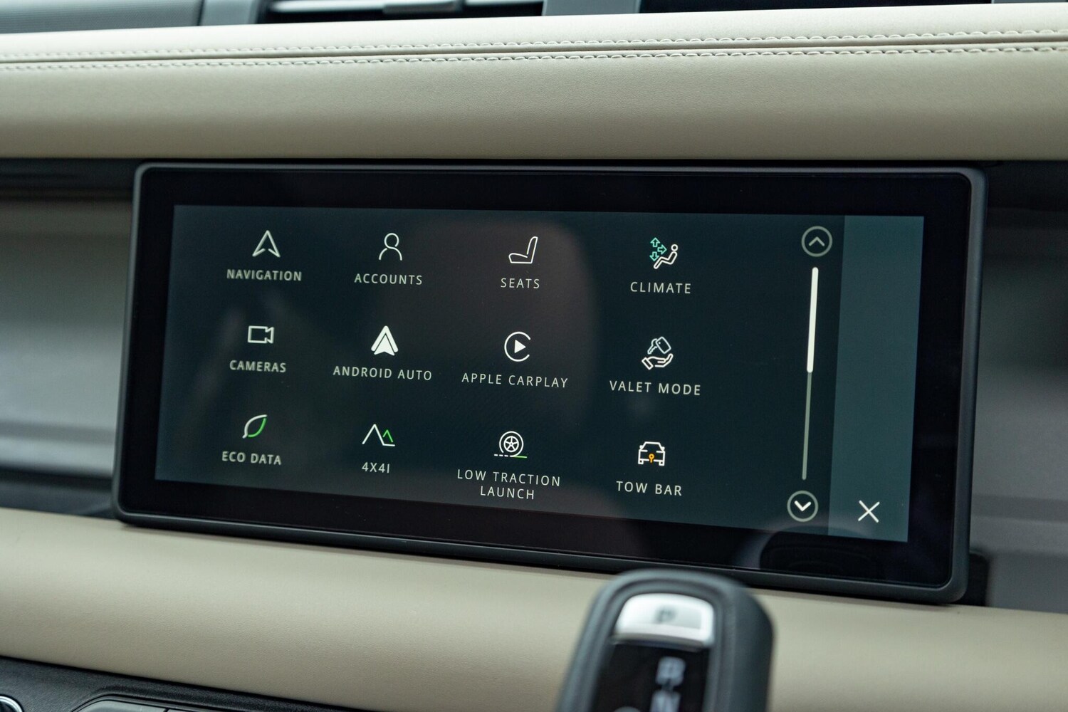 Used Land Rover Defender 110 2024 for sale - 76238831: Photo 42