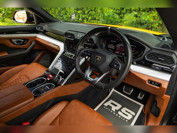 Used Lamborghini Urus 2018 for sale - 78783976: Photo