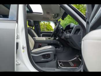 Used Land Rover Defender 110 2023 for sale - 74546230: Photo