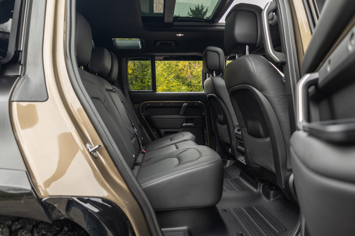 Used Land Rover Defender 110 2025 for sale - 76485732: Photo 12