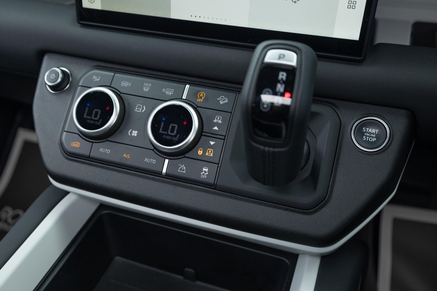 Used Land Rover Defender 110 2025 for sale - 76485732: Photo 27