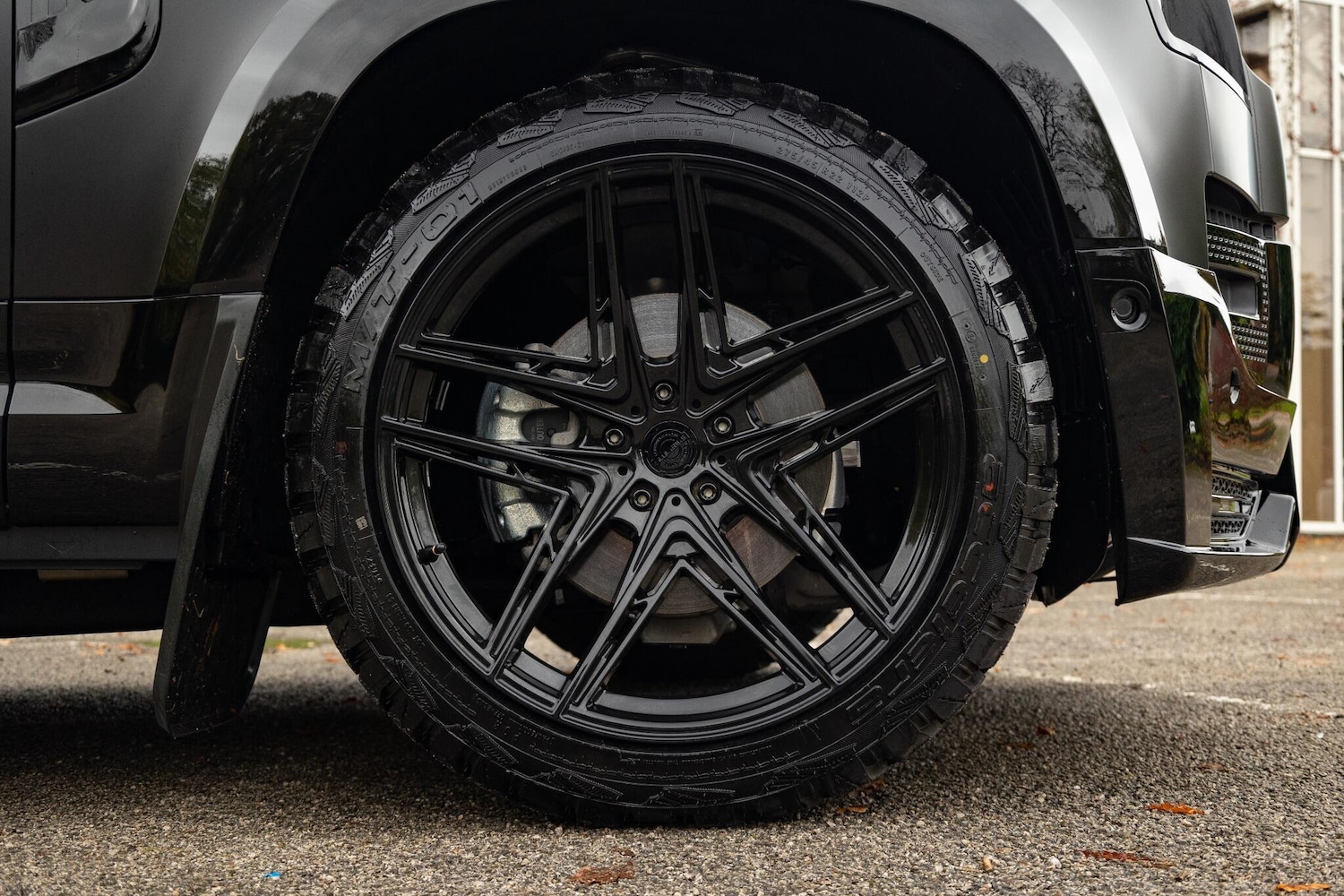 Used Land Rover Defender 110 2025 for sale - 76485732: Photo 34