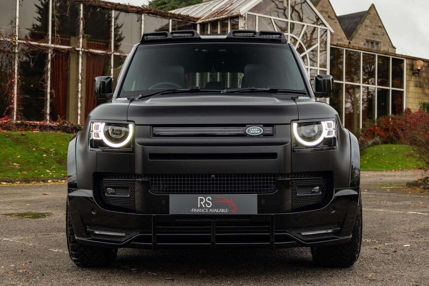 Used Land Rover Defender 110 2025 for sale - 76485732: Photo 4