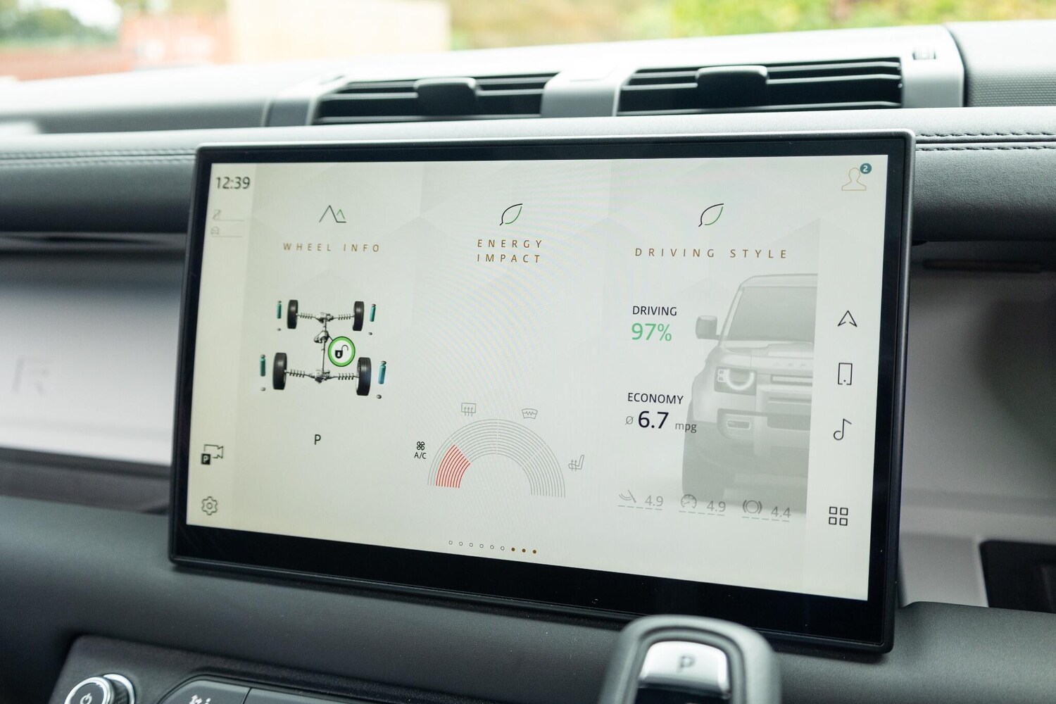 Used Land Rover Defender 110 2025 for sale - 76485732: Photo 50