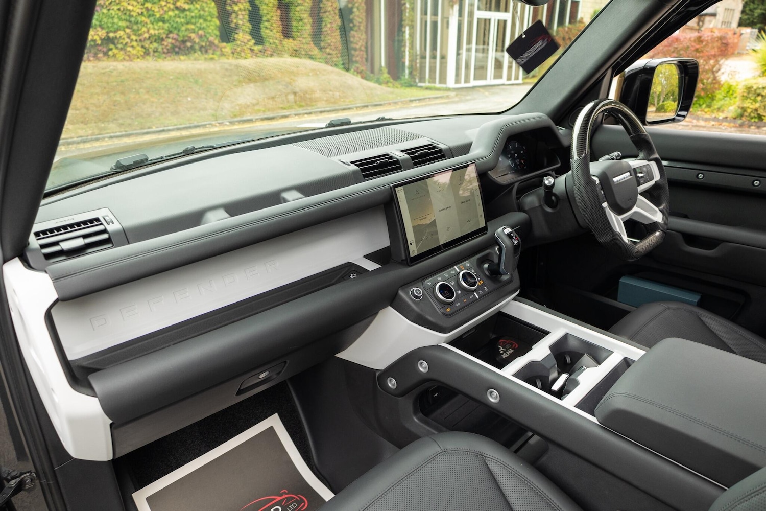 Used Land Rover Defender 110 2025 for sale - 76485732: Photo 6