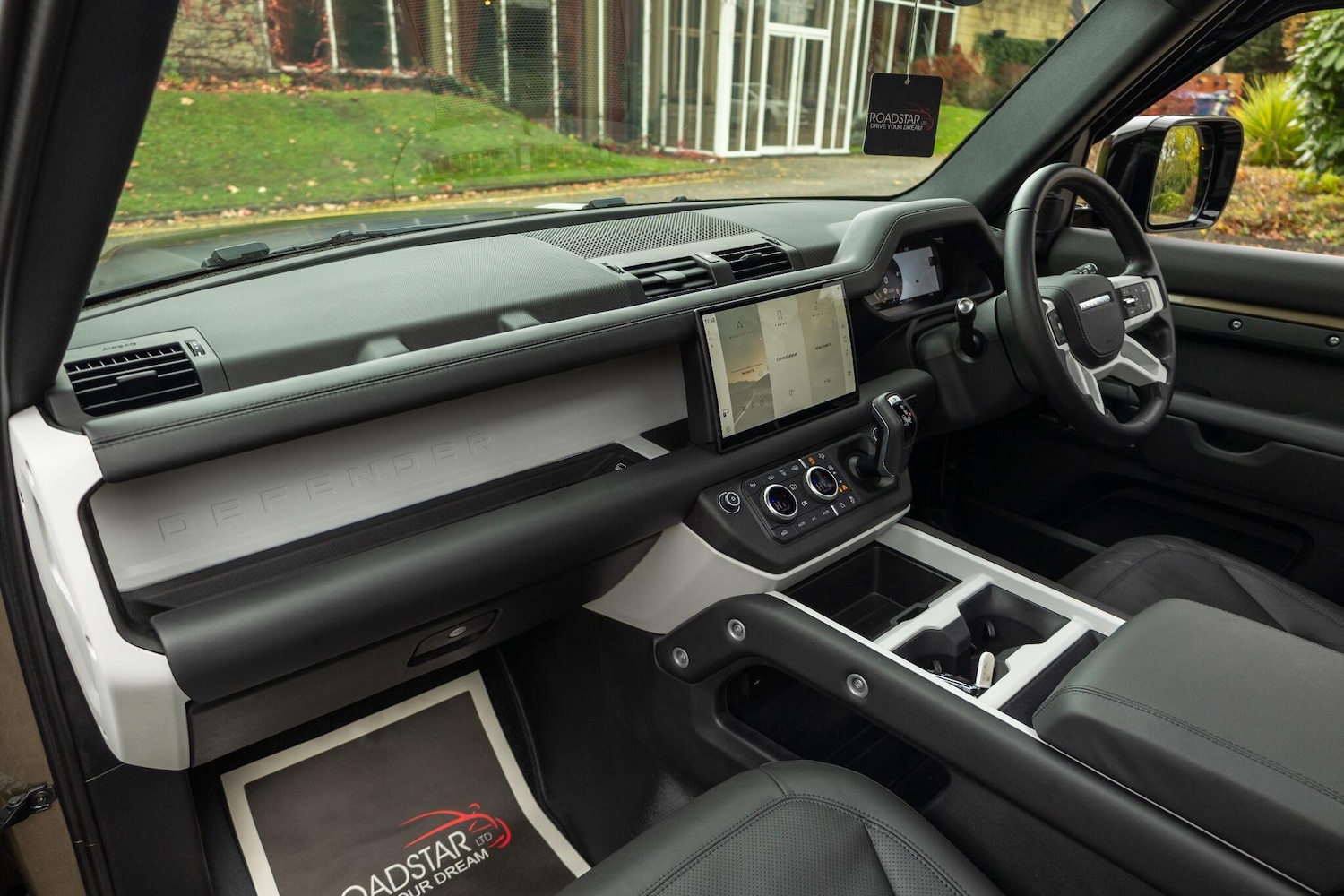 Used Land Rover Defender 110 2025 for sale - 76485732: Photo 8